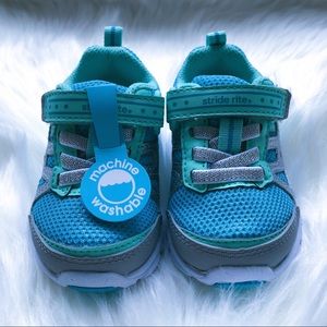 Stride -Rite Made-2-Play Jonna Sneaker (Toddler)